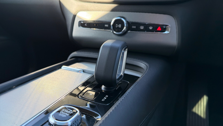 Volvo XC90 2.0 B5D [235] Plus Dark 5dr AWD Geartronic Diesel Estate